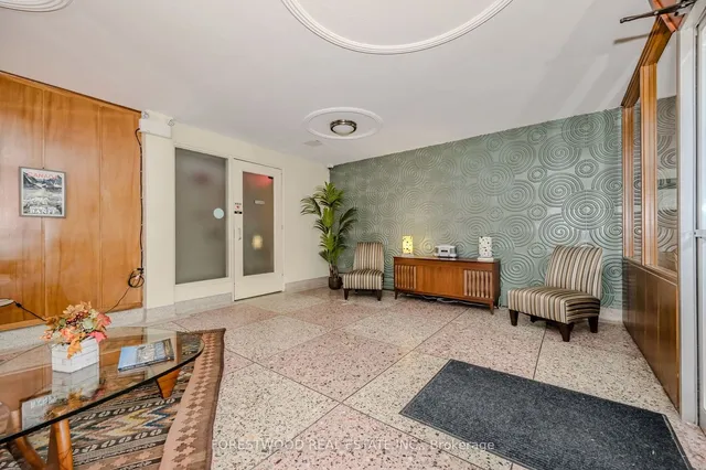 Additional image 5 of 185 Stephen Dr Unit 301