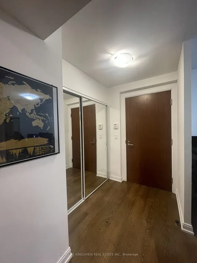 Additional image 12 of 275 Village Green Sq Unit 2220