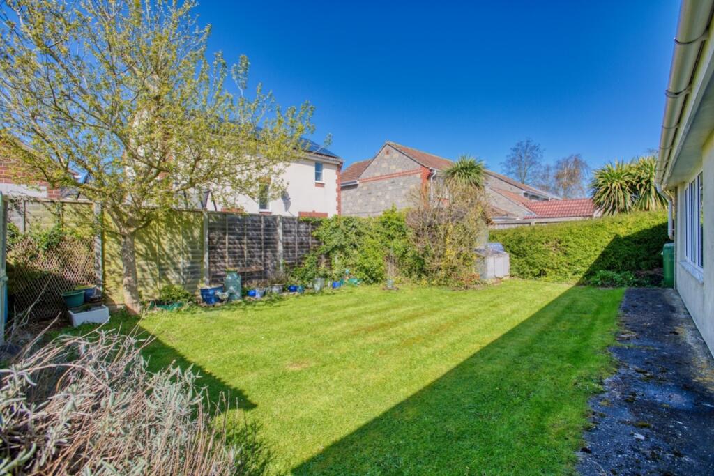 Additional image 5 of Main Street Walton