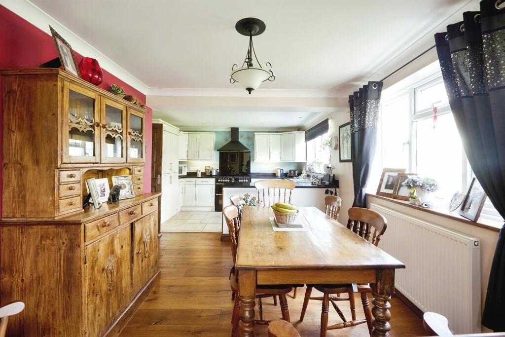 Additional image 5 of Greenway Close, Wincanton