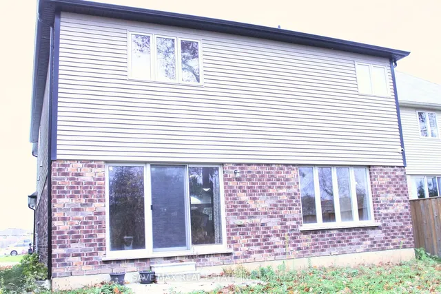 Additional image 30 of 27 Elmbank Tr