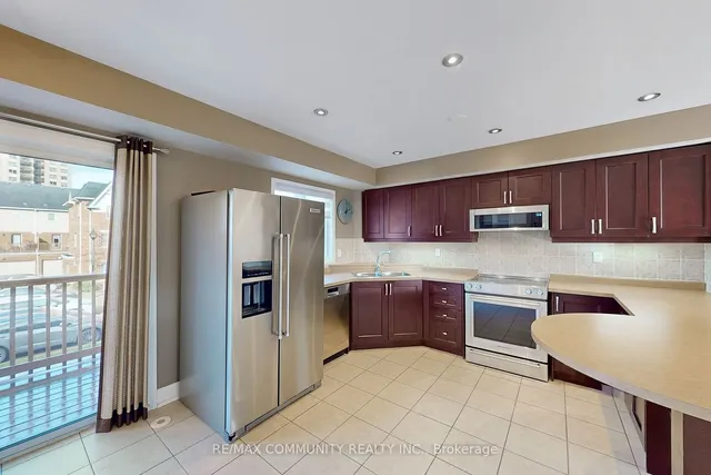 Additional image 20 of 3030 Lakeshore Blvd Unit 8