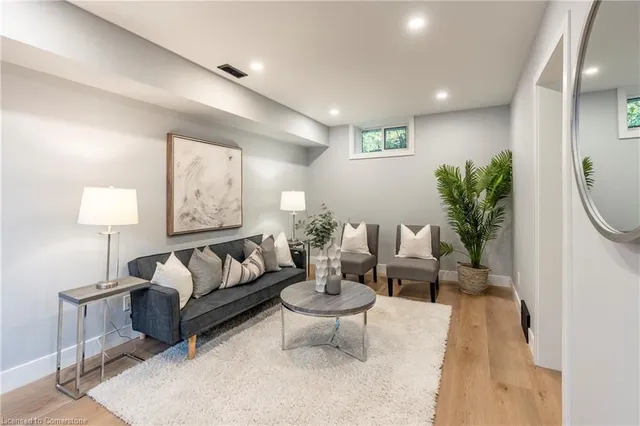 Additional image 18 of 105 Lancaster St