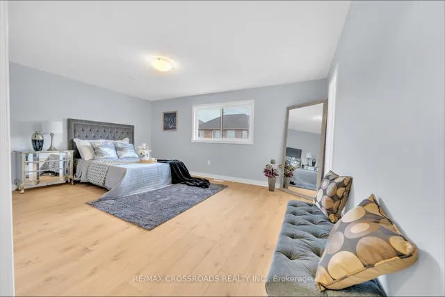 Additional image 8 of 76 Seasons Dr