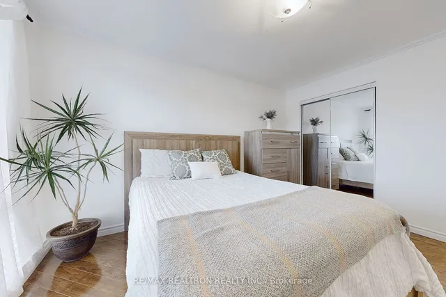 Additional image 16 of 135 Antibes Dr Unit 1706