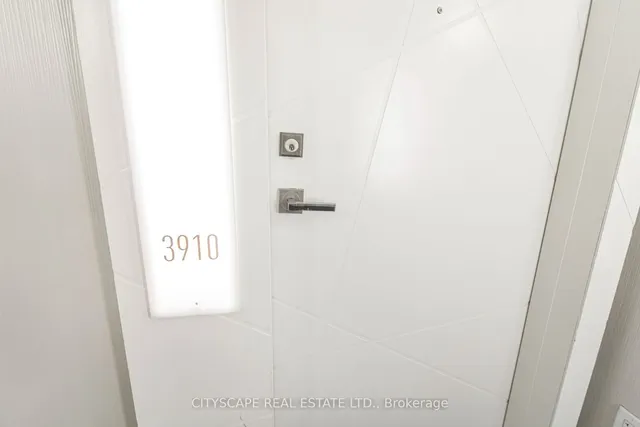 Additional image 2 of 12 york St Unit 3910