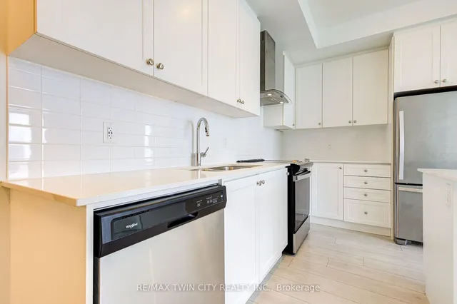 Additional image 8 of 55 Duke St Unit 1701