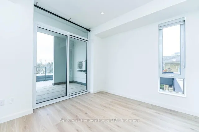 Additional image 19 of 741 King St Unit 301