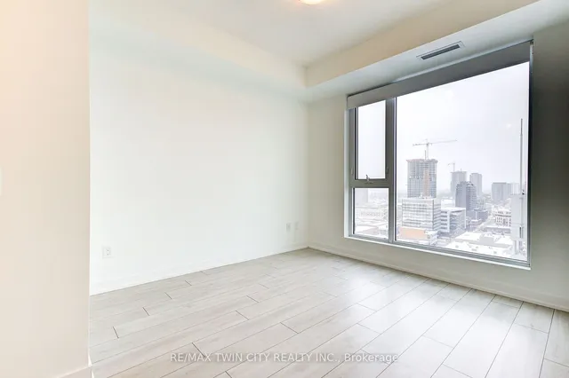 Additional image 20 of 55 Duke St Unit 1701