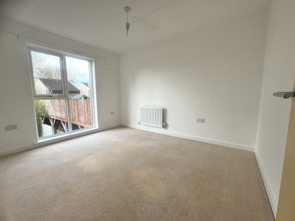 Additional image 14 of Bullmead Parade, Street