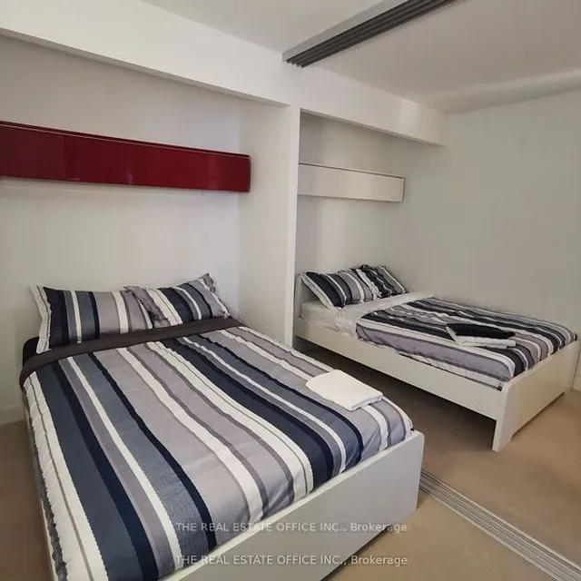 Additional image 22 of 112 Fort York Blvd Unit G09