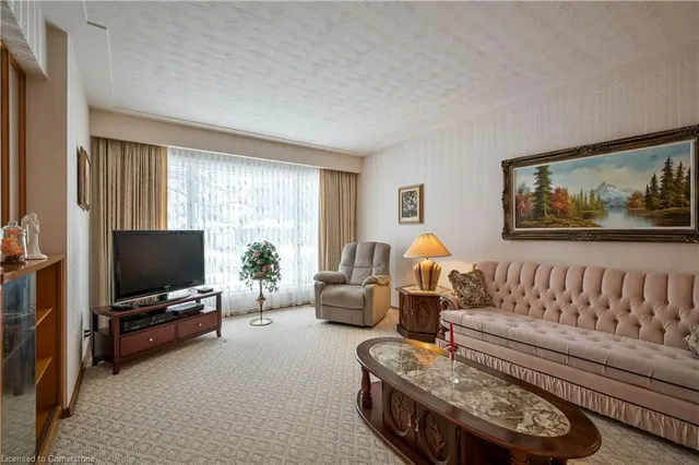 Additional image 12 of 127 Lorraine Ave