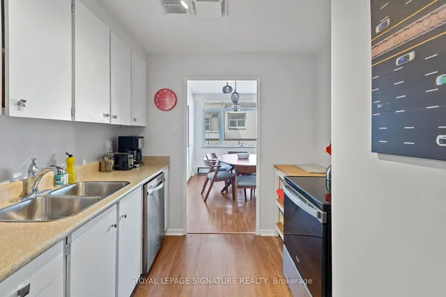 Additional image 18 of 581 Avenue Rd Unit 1104