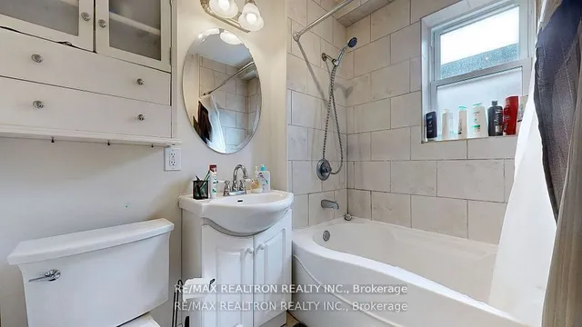 Additional image 21 of 12 Lark St