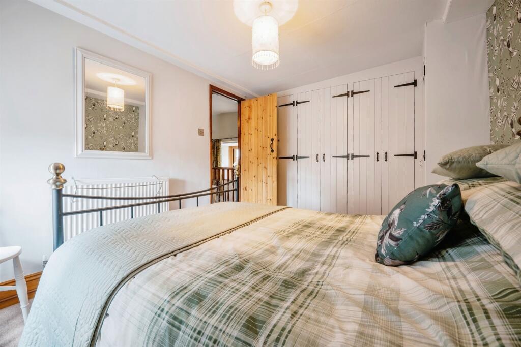 Additional image 6 of High Street, Henstridge, Templecombe