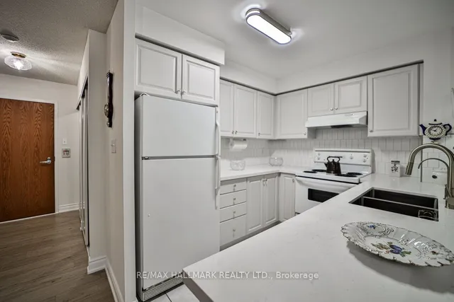 Additional image 15 of 23 Lorraine Dr Unit 315