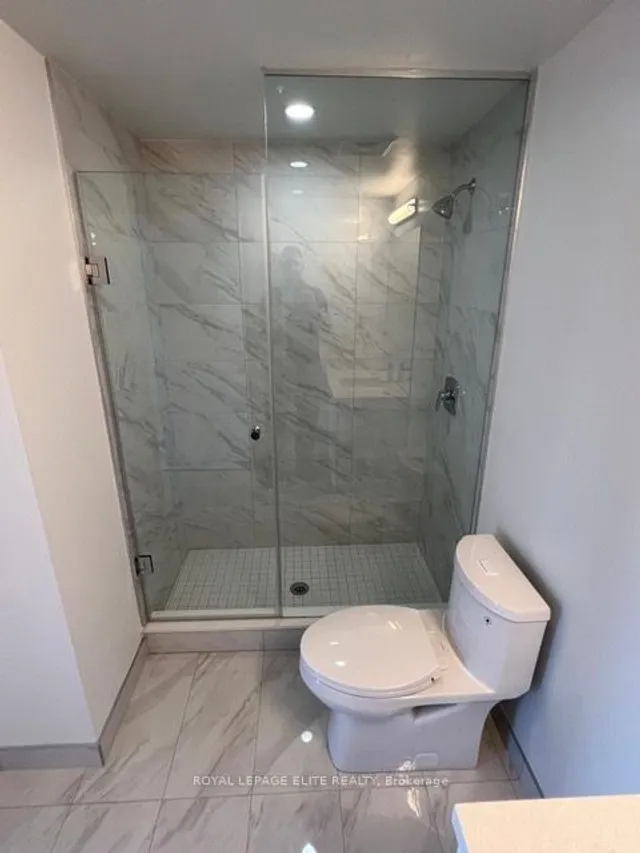 Additional image 24 of 158 Front St Unit 810