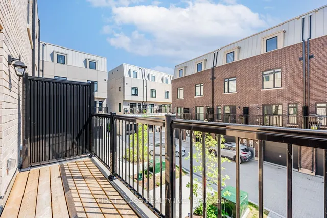 Additional image 31 of 7 Spruce Pines Cres