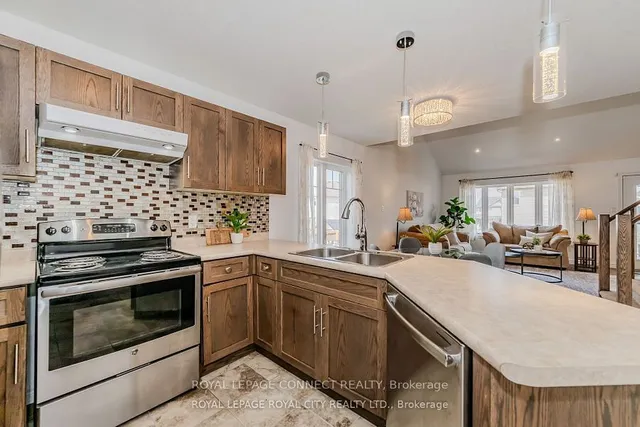 Additional image 5 of 205 Eden Oak Tr