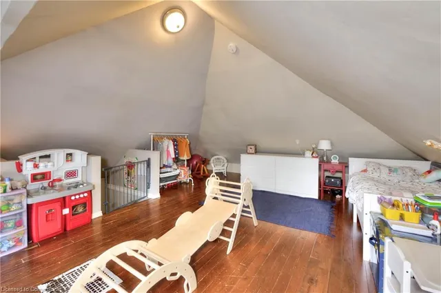 Additional image 21 of 134 Brubacher St