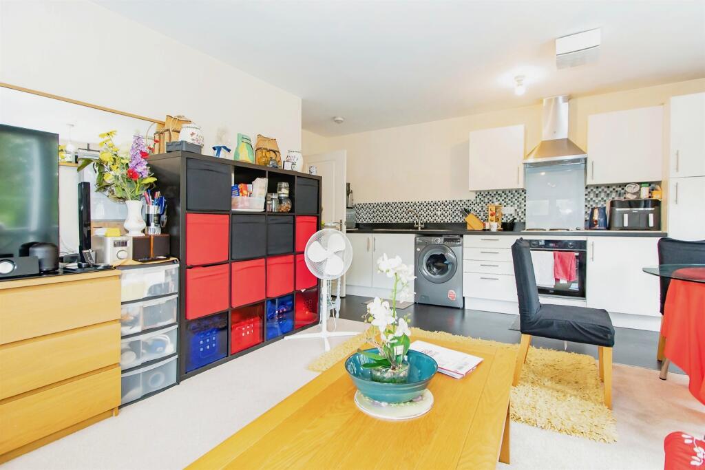 Additional image 5 of Moonraker Square, Street