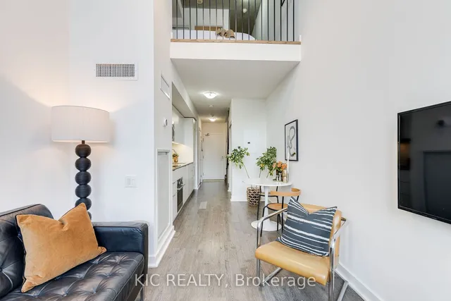 Additional image 11 of 5 Hanna Ave Unit 531