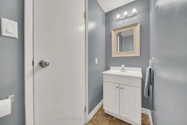 Additional image 25 of 648 Doon Village Rd Unit 10