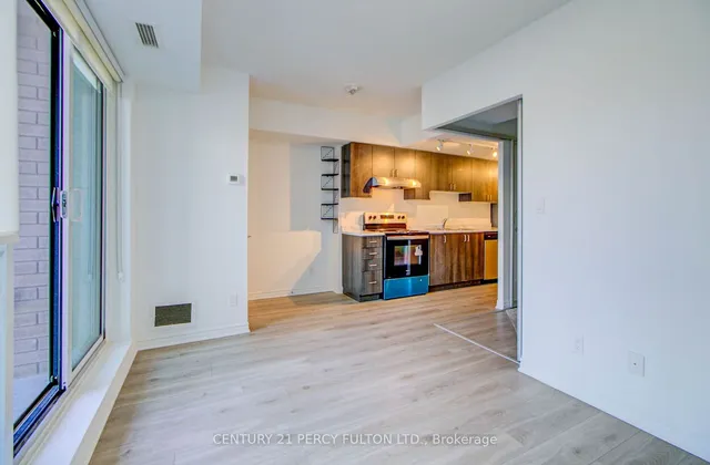 Additional image 14 of 1 Falaise Rd Unit 501