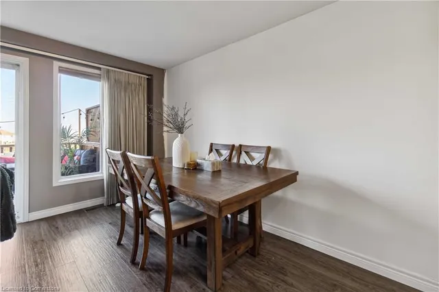 Additional image 15 of 27 Red Clover Cres