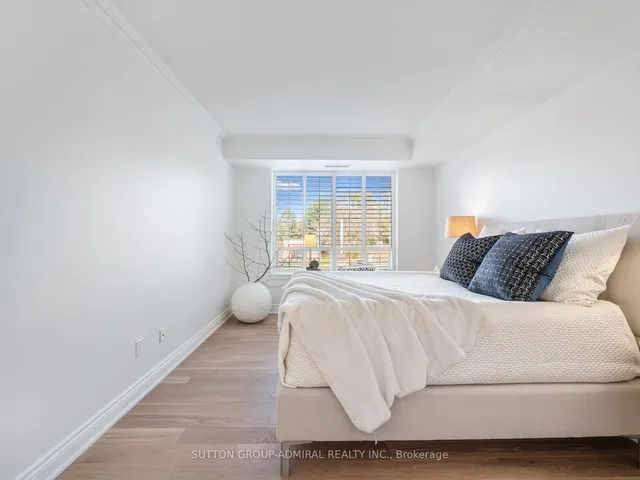 Additional image 22 of 801 Lawrence Ave Unit 208