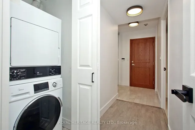 Additional image 16 of 18 Lee Centre Dr Unit 1505