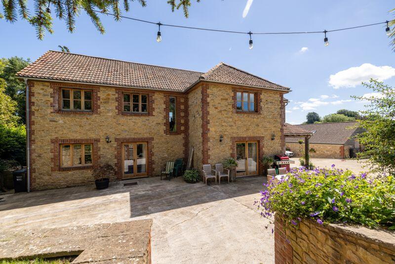 Additional image 20 of Stunning rural home with land near Caste Cary.