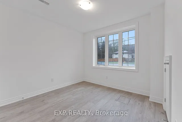 Additional image 19 of 2577 Islington Ave