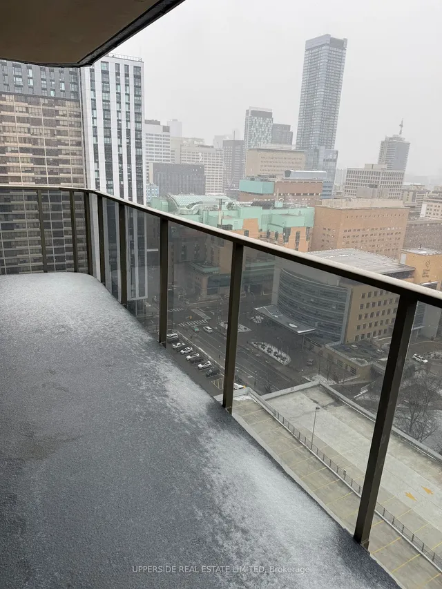 750 Bay St Unit 2705