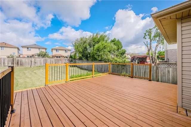 Additional image 14 of 382 WAKE ROBIN Cres