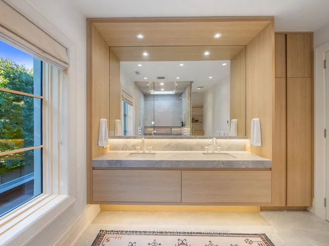 Additional image 27 of 419 Glengrove Ave