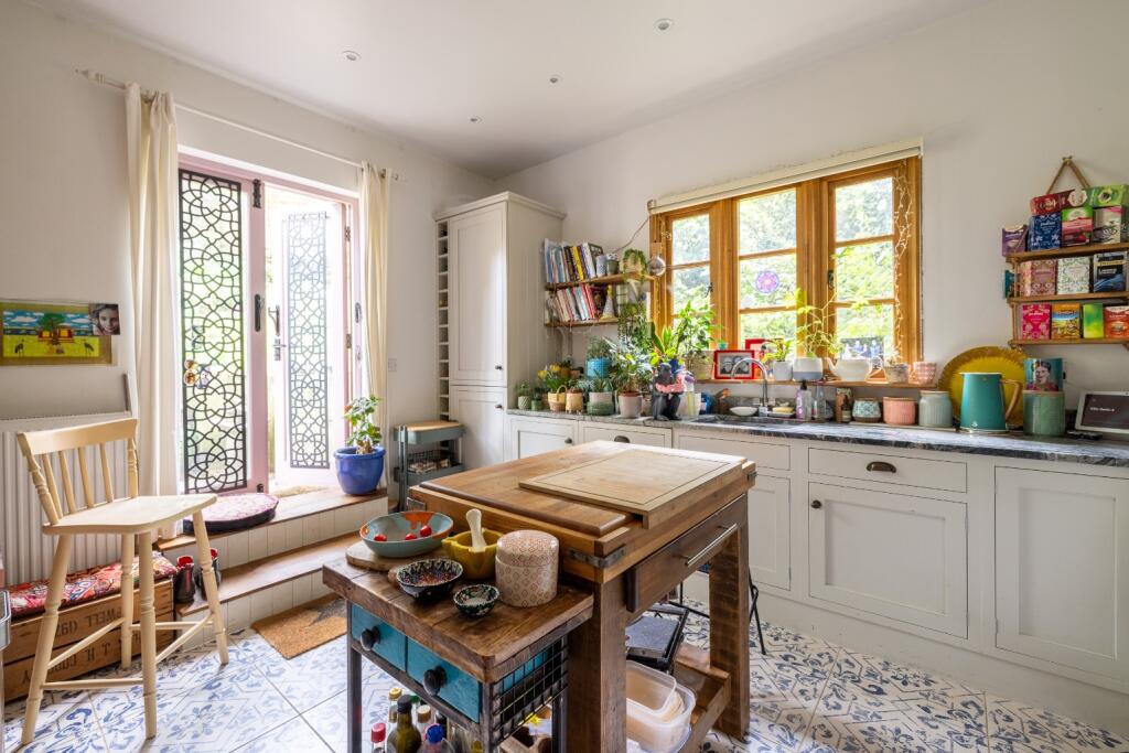 Additional image 14 of The heart of Glastonbury