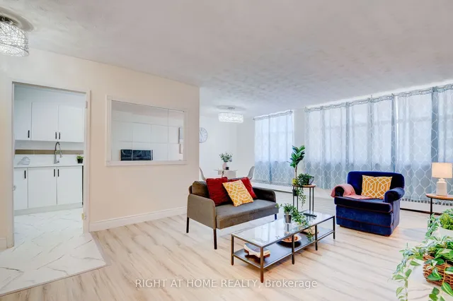 Additional image 3 of 2245 Eglinton Ave Unit 207