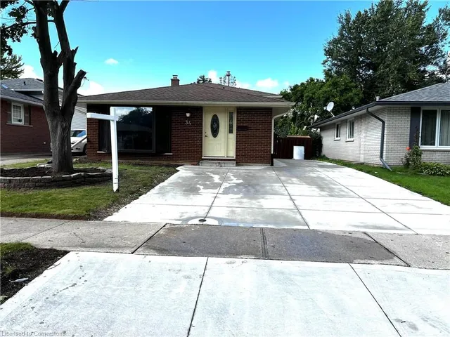 34 Appalachian Cres