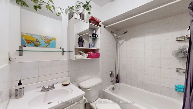 Additional image 18 of 32 Markham St