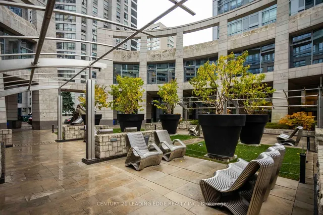 Additional image 4 of 2191 Yonge St Unit Loft #5