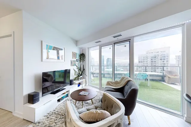 Additional image 9 of 159 Wellesley St Unit 3101