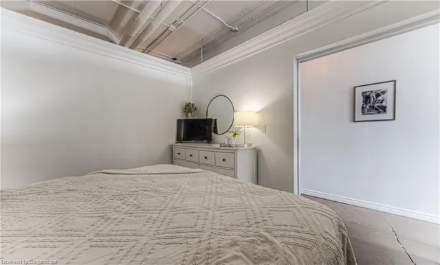 Additional image 10 of 404 King St Unit 306