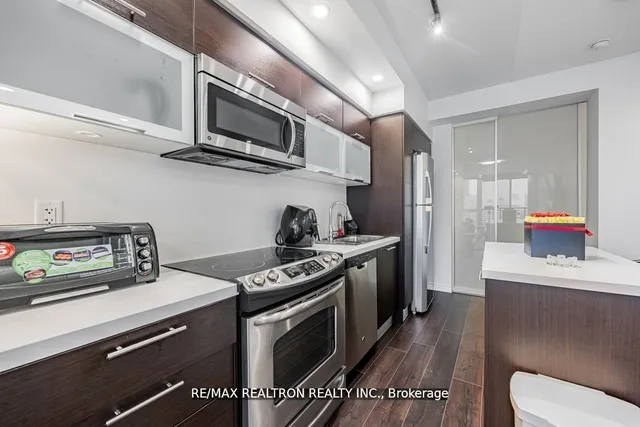 Additional image 9 of 386 Yonge St Unit 4508