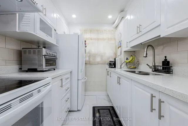 Additional image 8 of 5 SUNNY GLENWAY Unit 320