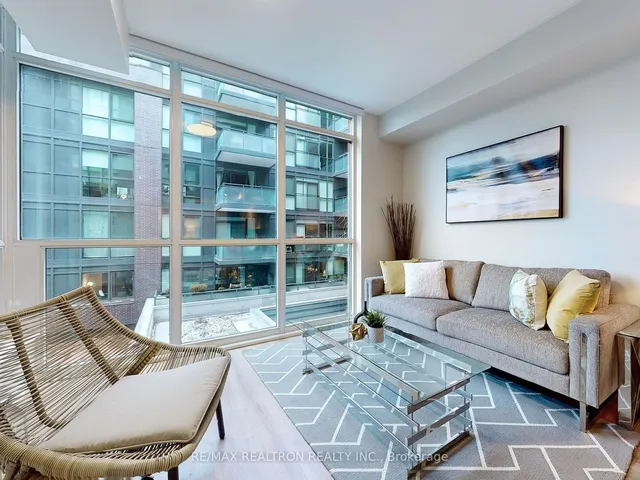 Additional image 7 of 36 Howard Park Ave Unit 302