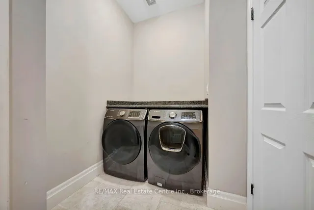 Additional image 11 of 16 Woodsmere Dr