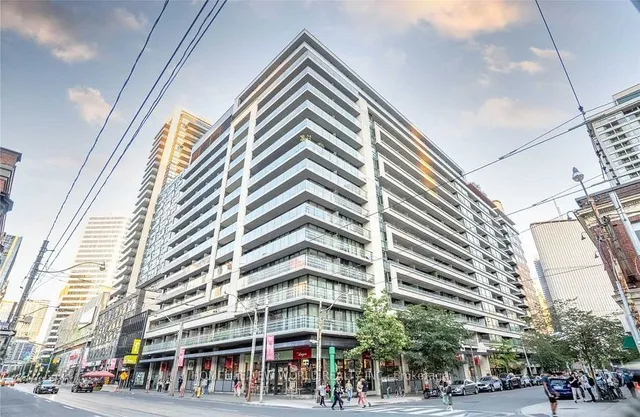 111 Elizabeth St Unit 752