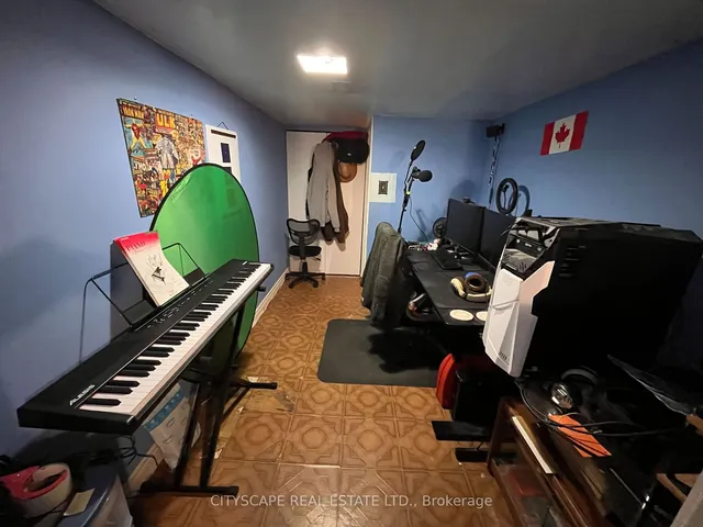 Additional image 28 of 244 Rosethorn Ave