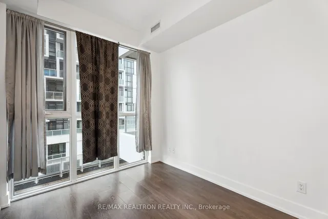 Additional image 26 of 180 Fairview Mall Dr Unit 710